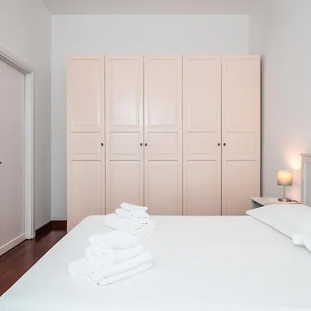 Keys Of Italy - Piazza Vetra Roomy Apartment Mailand Exterior foto